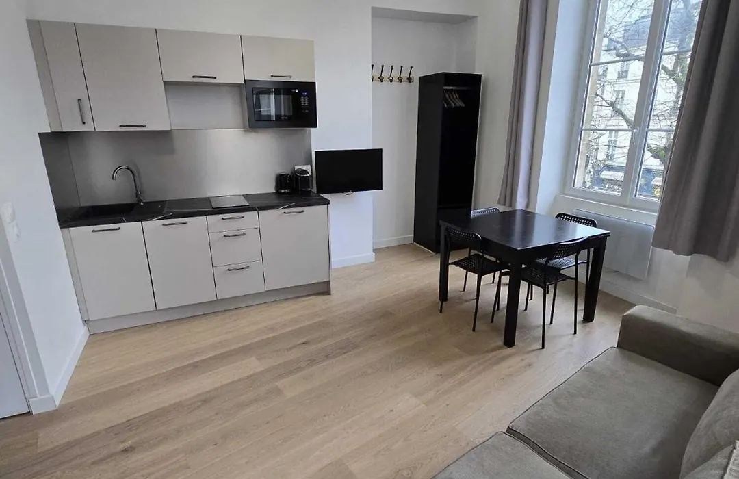 Studio Grands Boulevards-1